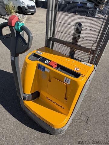 Palettenstapler Jungheinrich EJC 112z cold store/ Lion 2021y/ 653h/ initial