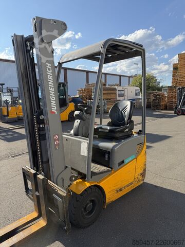 Electric - 3 wheels Jungheinrich EFG 110 2022y/ 3.3m/ 1127h