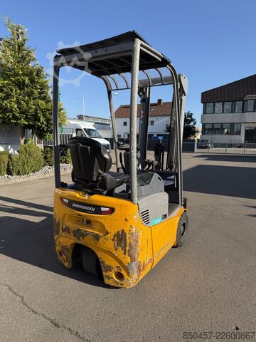Electric - 3 wheels Jungheinrich EFG 110 2022y/ 3.3m/ 1127h