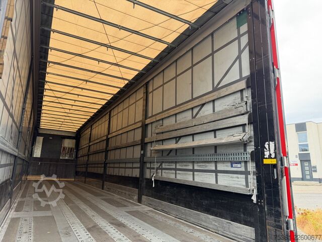 Semitrailer  Göbel Rollerbett Mega AIRCARGO Hyrdraul. Hubdach