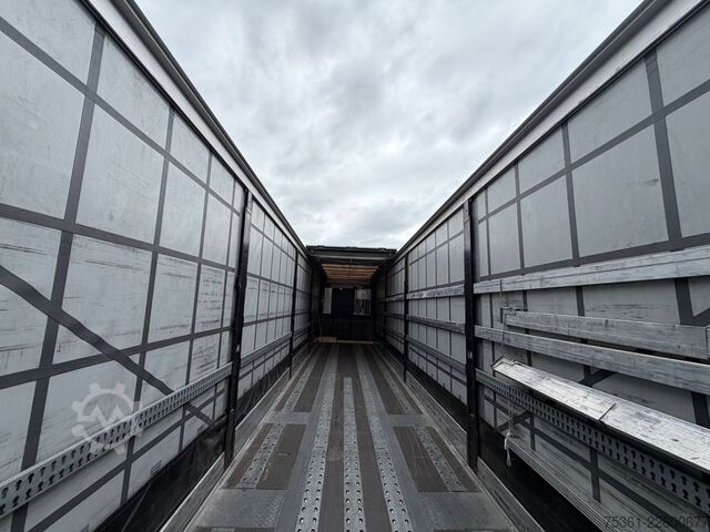 Semitrailer  Göbel Rollerbett Mega AIRCARGO Hyrdraul. Hubdach