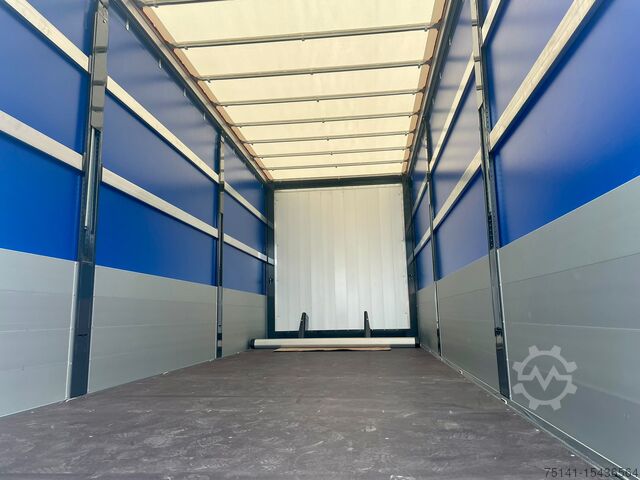 2 Axle Curved Tractor Trailer with Sideboard Renault Trucks D 18 WIDE 320