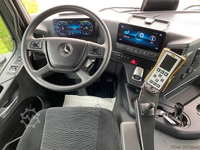 Sonstige MERCEDES-BENZ 2235 Arocs 4x4 Kipper Winterdienst /nur 20 tkm