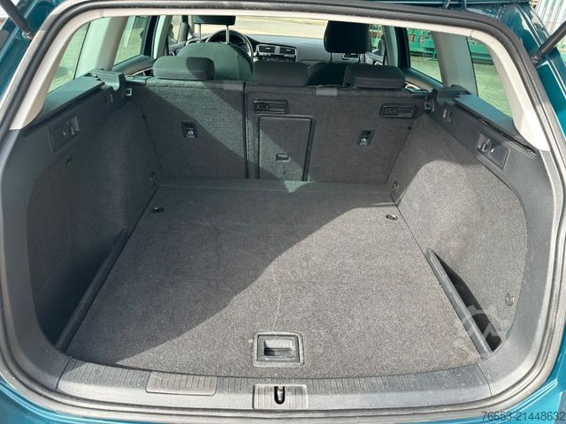 Minibus VOLKSWAGEN Golf Variant TDI DSG JOIN*LED*Klimaaut.*Stand*