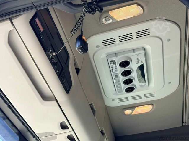 Flatbed truck SCANIA R500 6x4 Pritsche mit Kran Palfinger PK53002 SH