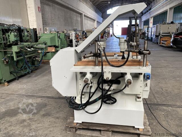 Sicma brand double horizontal drilling and oscillating machine with 3 drilling spindles and 1 osc... Sicma 