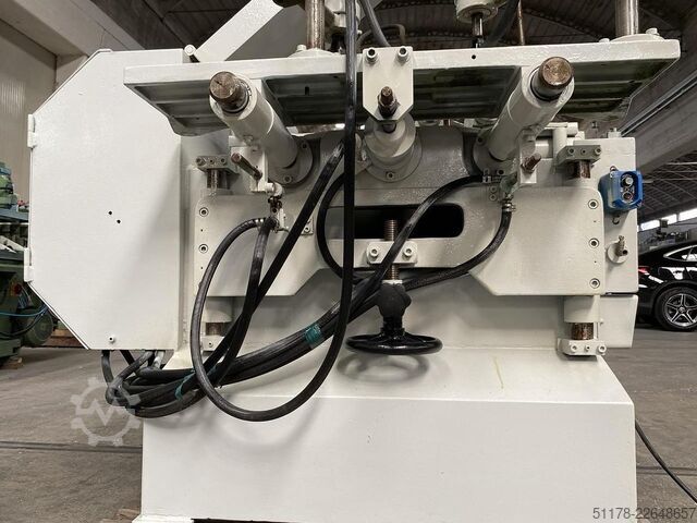 Sicma brand double horizontal drilling and oscillating machine with 3 drilling spindles and 1 osc... Sicma 