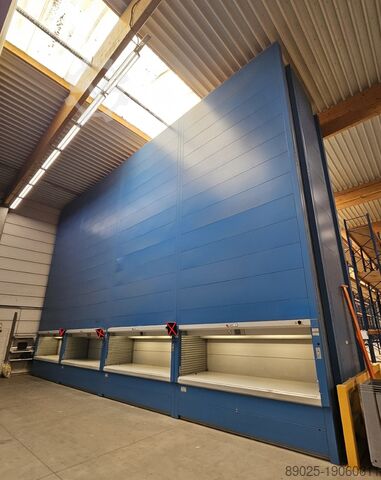 Storage elevator Kardex Shuttle XP