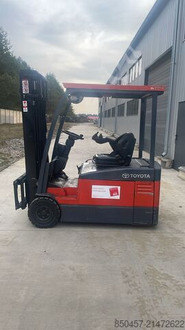 Electric - 3 wheels Toyota 7FBEF18