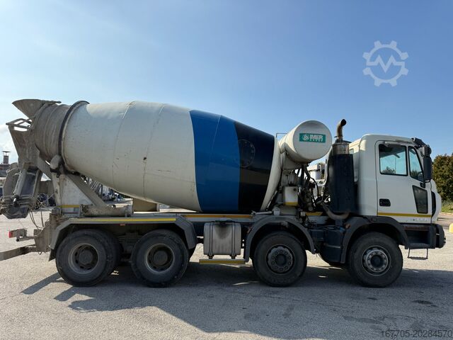 Concrete mixer truck Astra HD 8 84.52-80