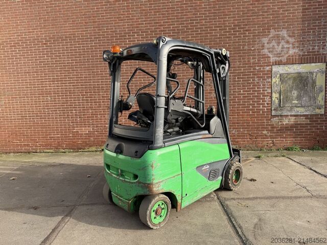 Elektro 4 Rad-Stapler Linde E20PH-02