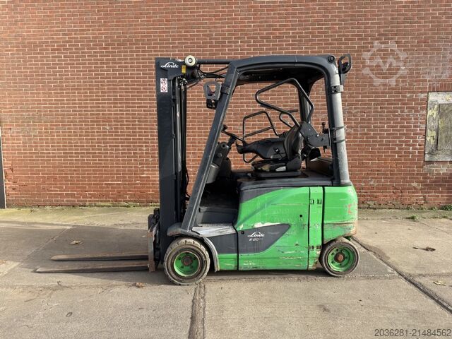 Elektro 4 Rad-Stapler Linde E20PH-02