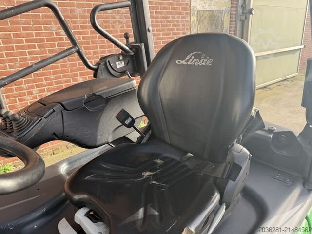 Elektro 4 Rad-Stapler Linde E20PH-02