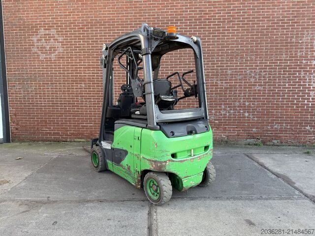 Elektro 4 Rad-Stapler Linde E20PH-02