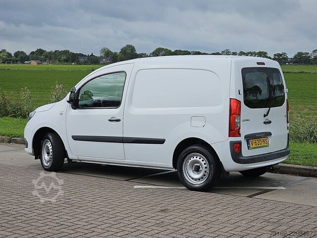 High-roof van MERCEDES-BENZ CITAN 112 benzine ac