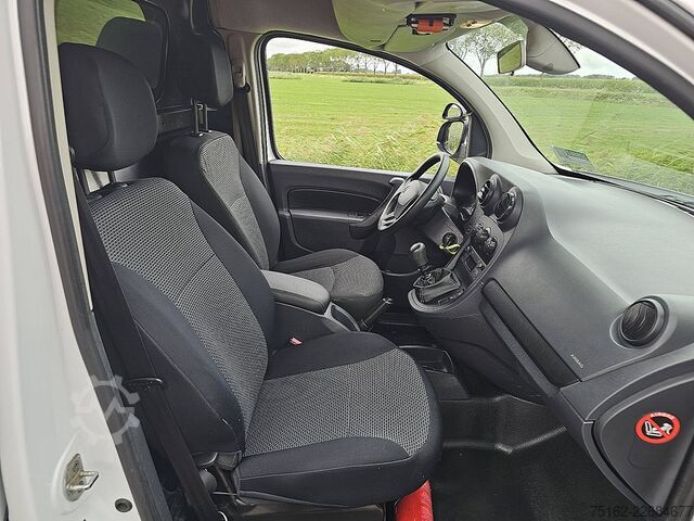 High-roof van MERCEDES-BENZ CITAN 112 benzine ac