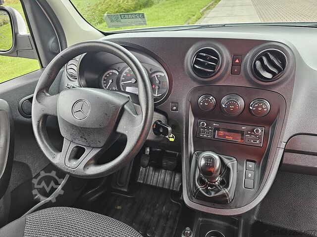 High-roof van MERCEDES-BENZ CITAN 112 benzine ac
