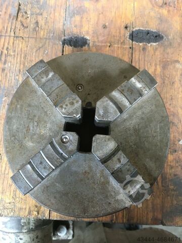 Lathe chucks and face plates  