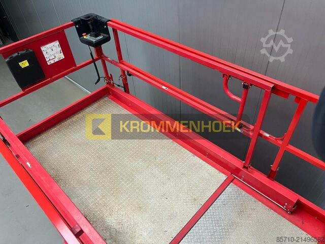 Scissor lift Manitou 140 SC Genie 4069RT