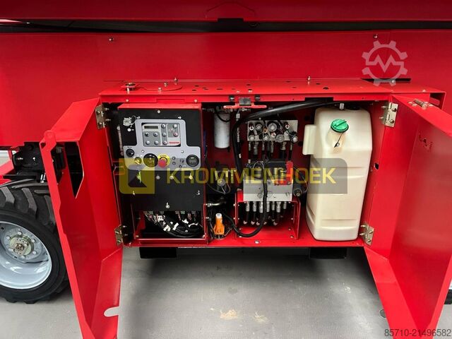 Scissor lift Manitou 140 SC Genie 4069RT