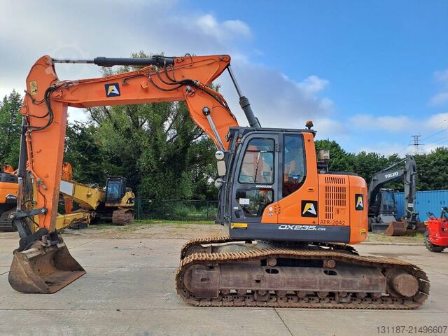 Raupenbagger Doosan DX 235 LCR-5