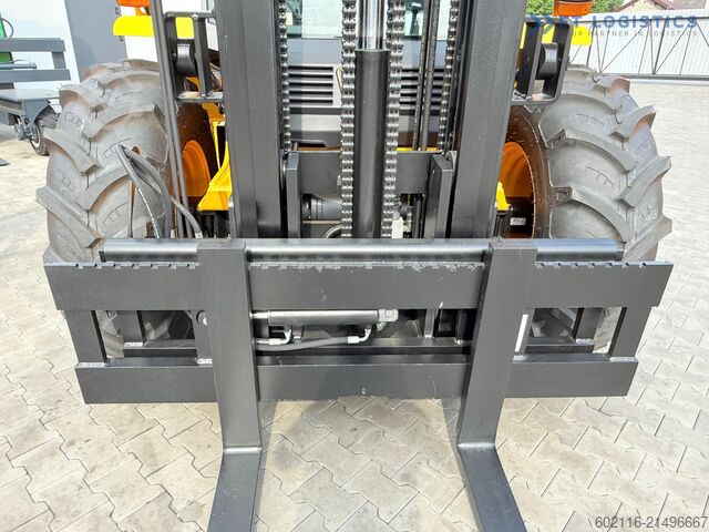 Off-road forklift JCB 940 / TRIPLEX 4500 / FREE-LIFT NEW TIRES
