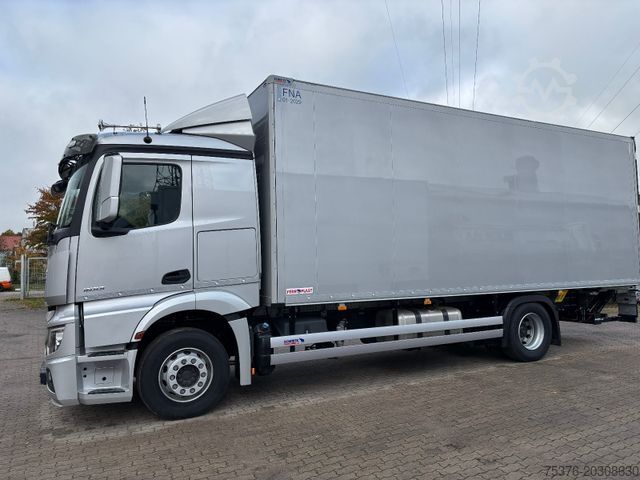 Refrigerated truck MERCEDES-BENZ Actros 1833 Schmitz Kühlkoffer Carrier 1100U