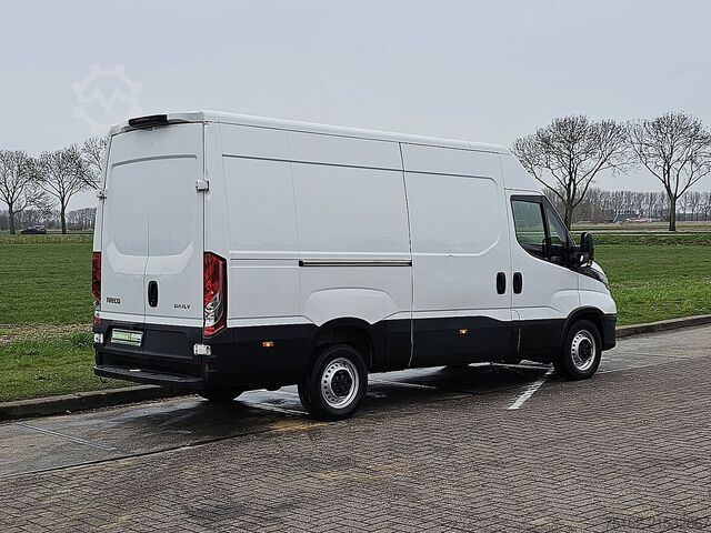 Hochdachkombi IVECO DAILY 35 S 14 140 L2H2