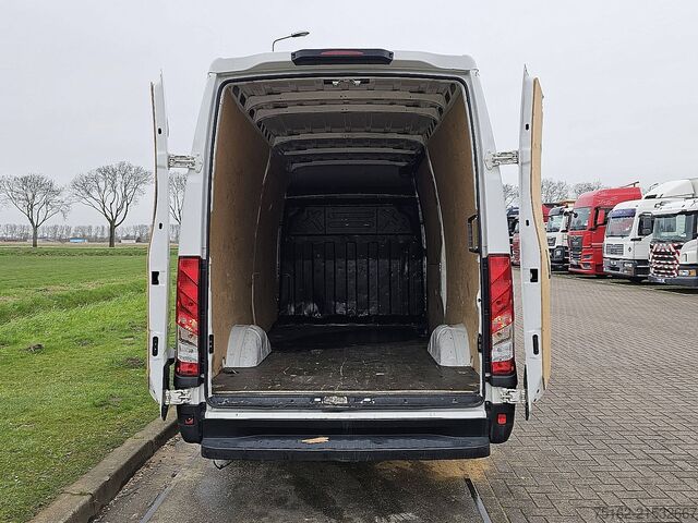 Hochdachkombi IVECO DAILY 35 S 14 140 L2H2