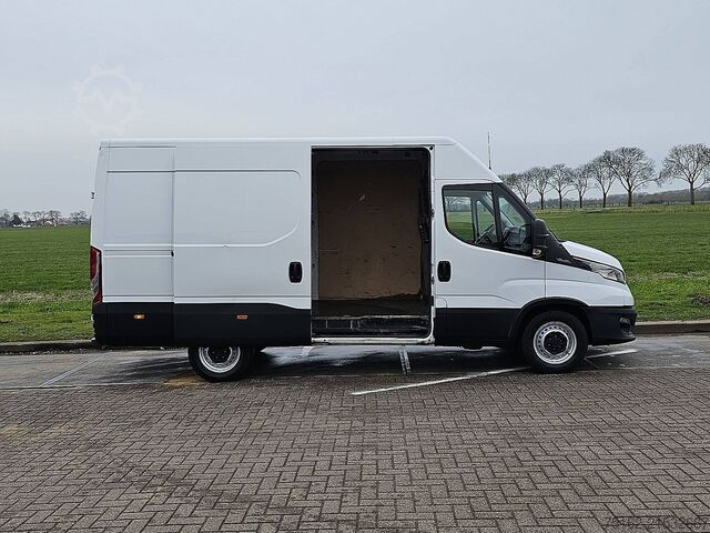 Hochdachkombi IVECO DAILY 35 S 14 140 L2H2
