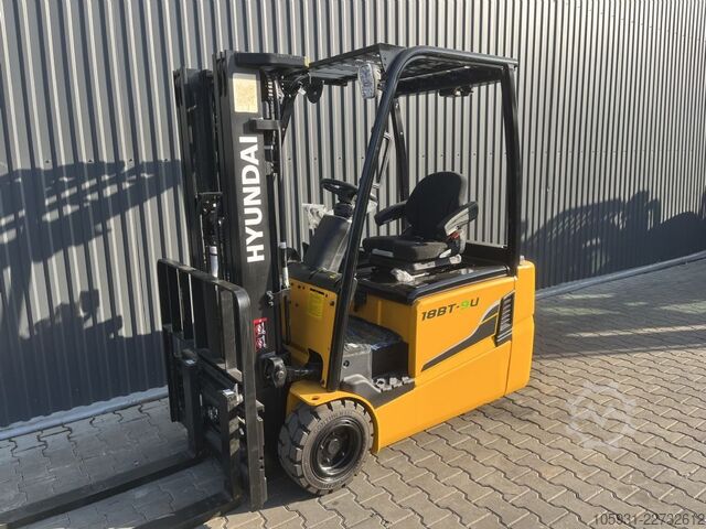 Electric 3-wheel forklift Hyundai 18BT-9U