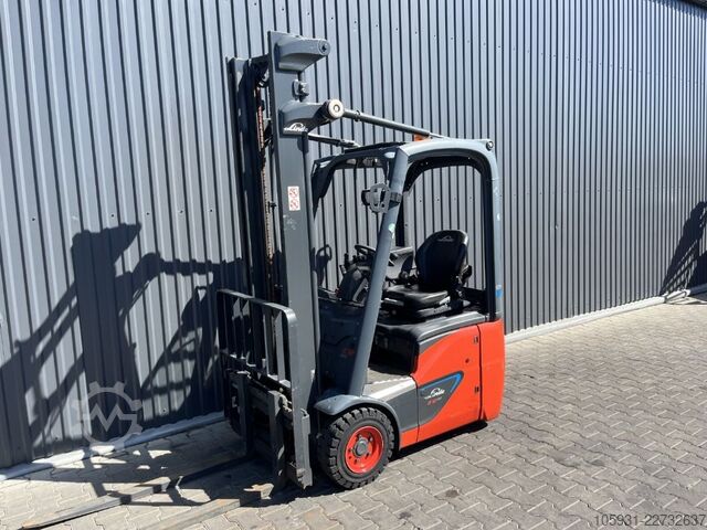 Electric 3-wheel forklift Linde E12-02