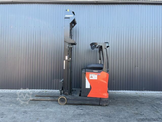 Schubmaststapler Linde R14-01