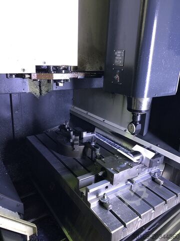 3-Achs-Vertikal-Bearbeitungszentrum DMG MORI DMC 1035 V