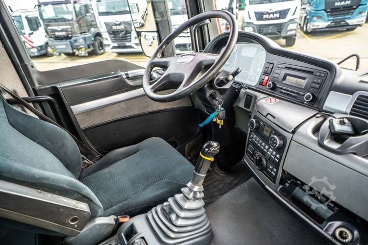 Standard tractor MAN TGS 18.440 BLS 4x4 (+cardan)