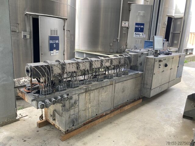 Twin Screw Extruder KraussMaffei ZE 52-48D