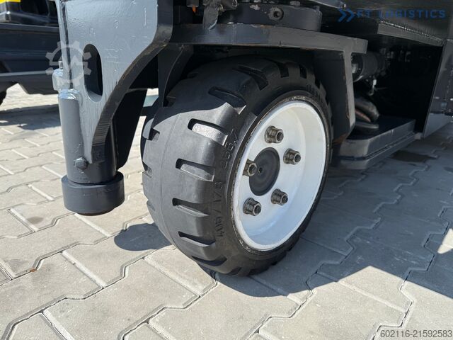 Vierwegestapler Combilift C5000E / TRIPLEX 8300MM WIDE POSITIONER