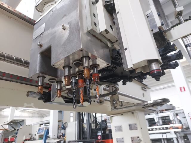 Bearbeitungszentrum SCM Routech R 500