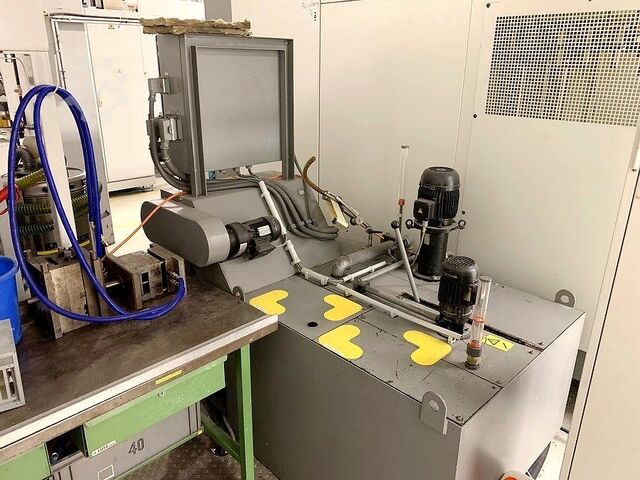 Vertikales Bearbeitungszentrum Deckel Maho DMU 125 T