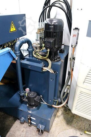 CNC-Dreh- und Fräszentrum SPINNER TD 42 Triplex