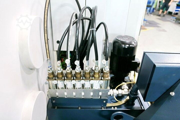 CNC-Dreh- und Fräszentrum SPINNER TD 42 Triplex