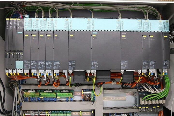 CNC-Dreh- und Fräszentrum SPINNER TD 42 Triplex