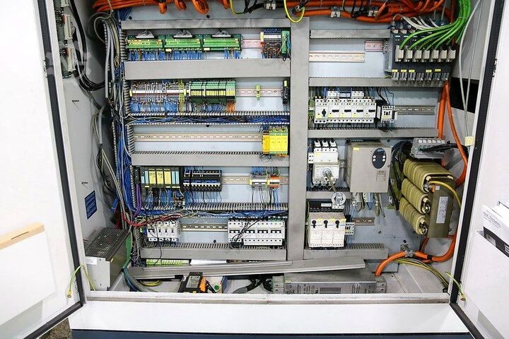 CNC-Dreh- und Fräszentrum SPINNER TD 42 Triplex