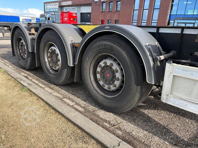 Containertransport Renders 3AFCST08 Multichassis / Extendable / SAF Axles ...