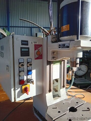 Pneumatische Presse SCHMIDT 