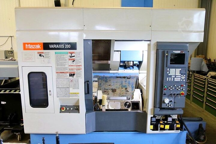 Vertikales Bearbeitungszentrum MAZAK Variaxis 200