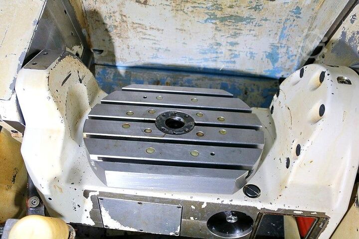 Vertikales Bearbeitungszentrum MAZAK Variaxis 200