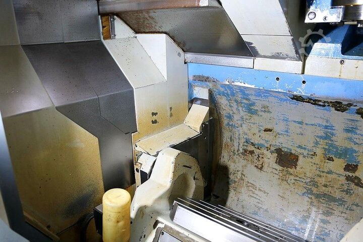 Vertikales Bearbeitungszentrum MAZAK Variaxis 200