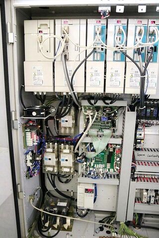Vertikales Bearbeitungszentrum MAZAK Variaxis 200