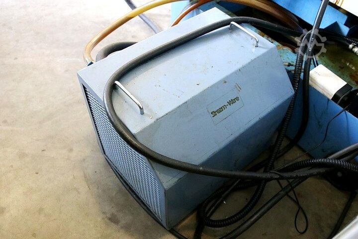 Vertikales Bearbeitungszentrum MAZAK Variaxis 200